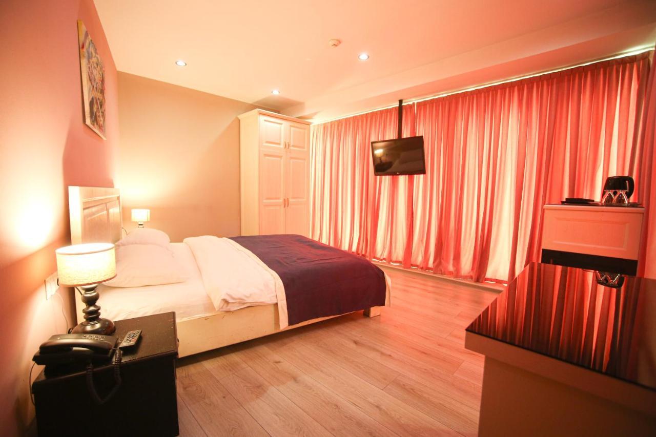 Dolabauri Hotel Τυφλίδα Εξωτερικό φωτογραφία